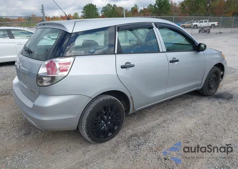 2008 Toyota Matrix z USA, uszkodzony, nr VIN 2T1KR32E48C700646